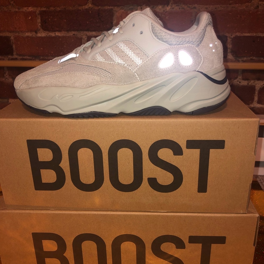 Yeezy Salt boost 700